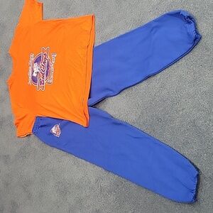 Johnathan Hager Elementary t-shirt & sweatpants